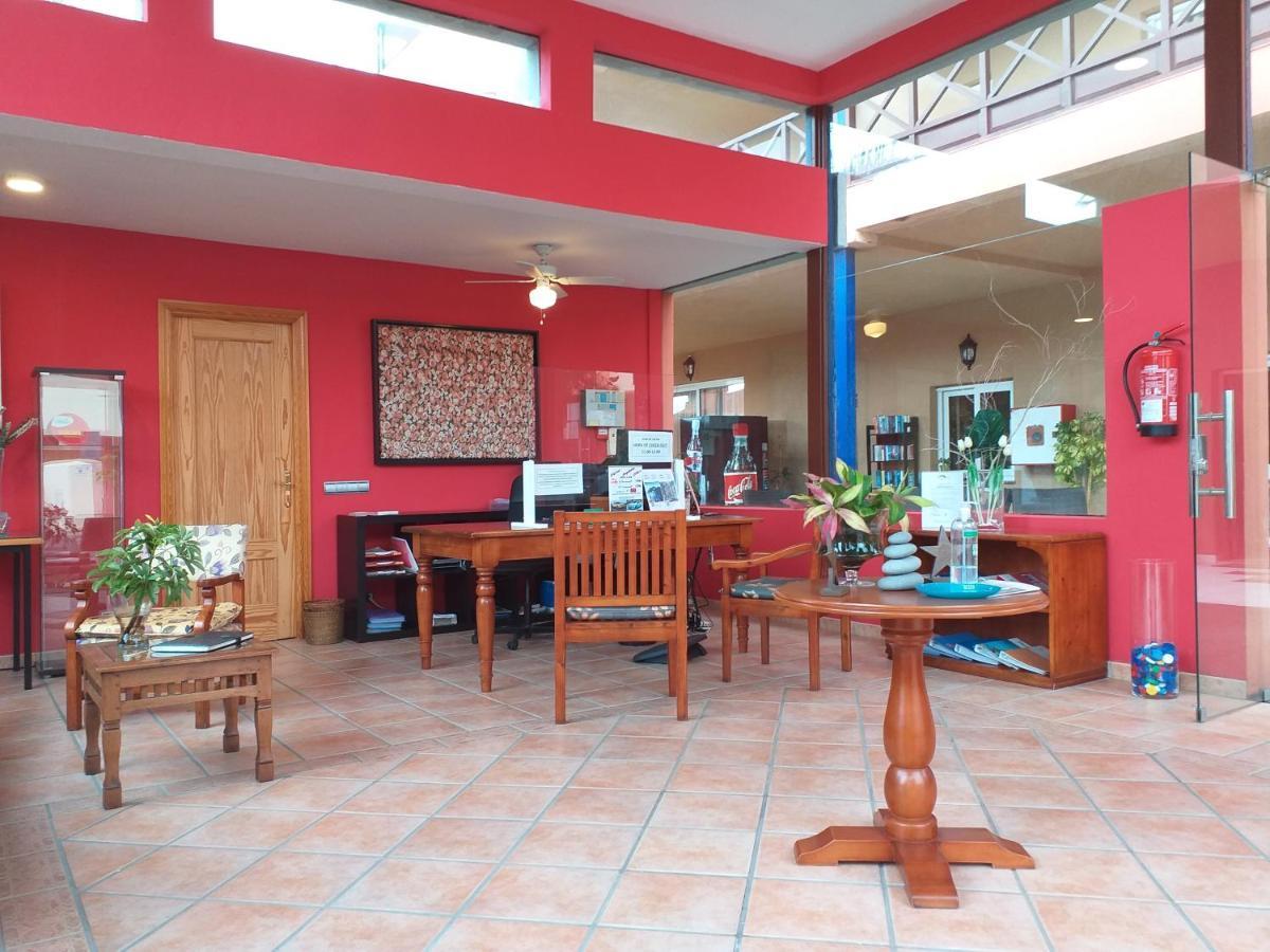Aparthotel El Cerrito Playa Cancajos.- BreNa Baja  Eksteriør bilde