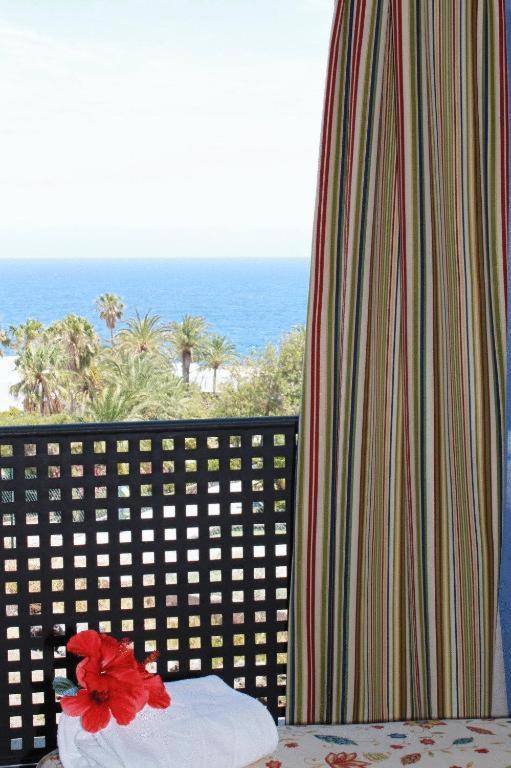 Aparthotel El Cerrito Playa Cancajos.- BreNa Baja  Eksteriør bilde